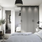 PAX / KAMMARTORP/GULLABERG Combinazione di guardaroba, bianco/vetro a specchio grigio, 200x60x236 cm