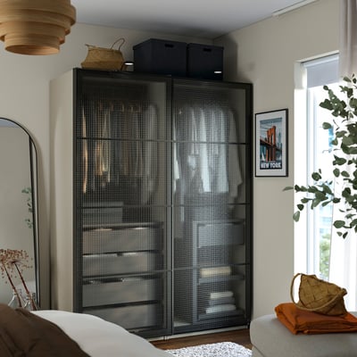 PAX / LUNDBRÄSMA Guardaroba con ante scorrevoli, grigio-beige nero/vetro a quadri grigio scuro, 150x66x201 cm