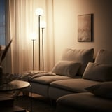 SIMRISHAMN Lampada da terra, cromato/bianco opalino vetro