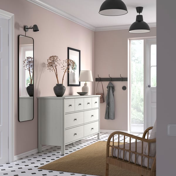 STOREMOLLA Cassettiera con 8 cassetti, grigio chiaro-beige trattato con mordente, 171x50x91 cm