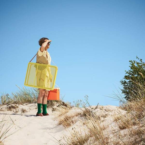 STRANDÖN Tavolo pieghevole, giallo canarino, 70x55 cm