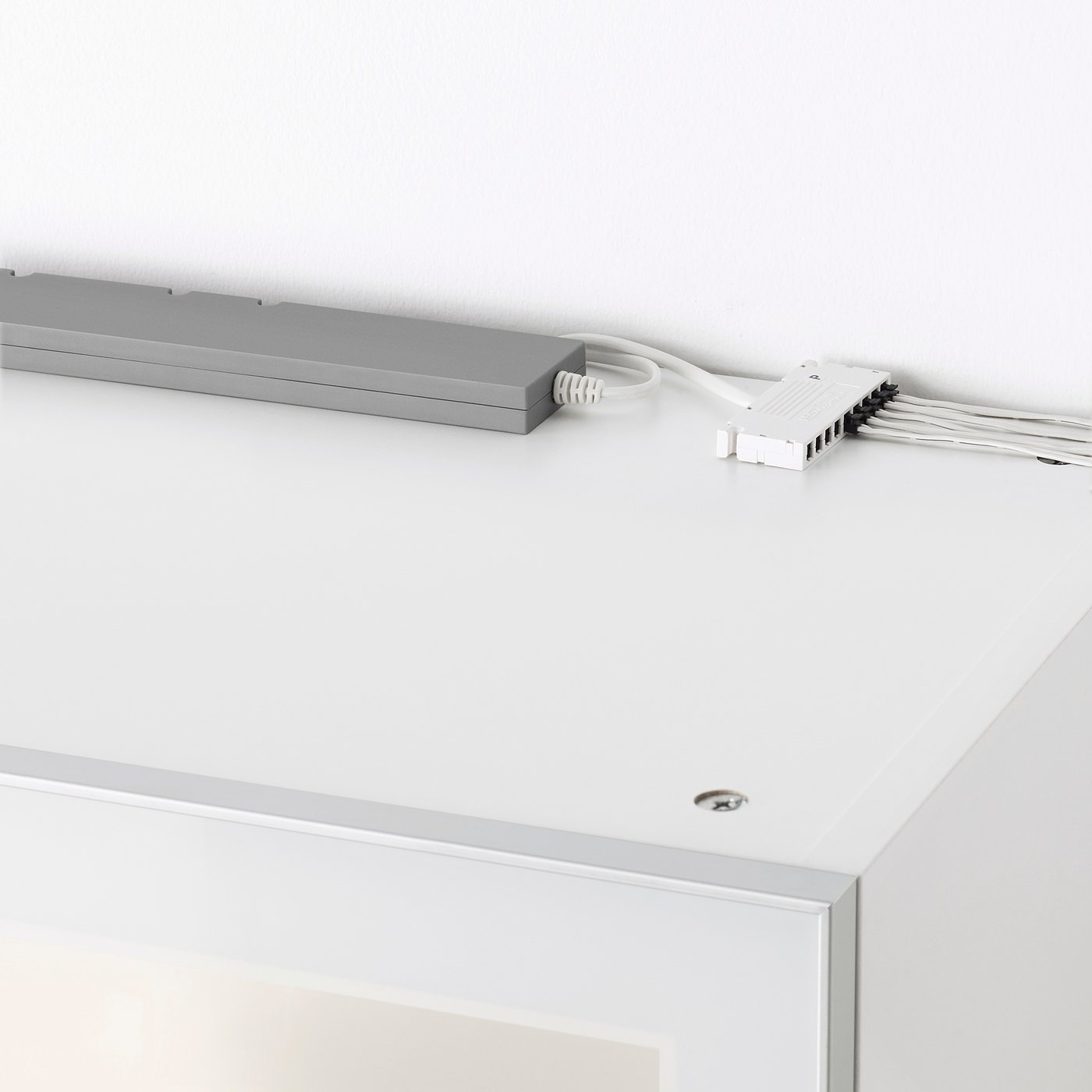 luce led sottopensile ikea