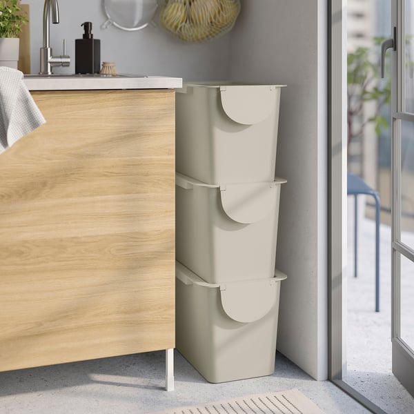 TRÖSKNING Bidone con coperchio, beige chiaro, 25 l