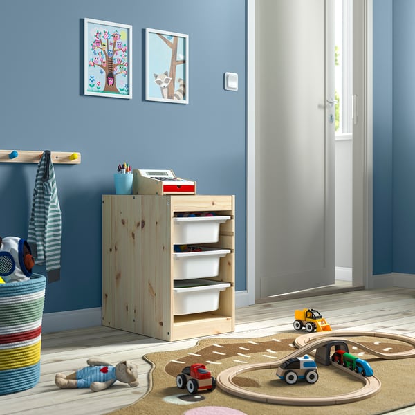TROFAST Combinazione con contenitori, pino con mordente bianco/bianco, 32x44x52 cm