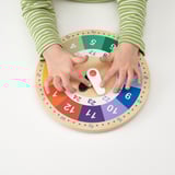 UNDERHÅLLA Orologio in legno educativo, multicolore, 25 cm