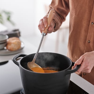 VARDAGEN Mestolo, inox/faggio, 33 cm