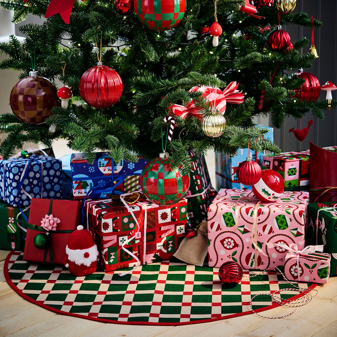Coperta Per Albero Di Natale Rotonda In Cotone - Diametro 120 Cm, Reversibile Salvia/Beige, Orlo Dorato