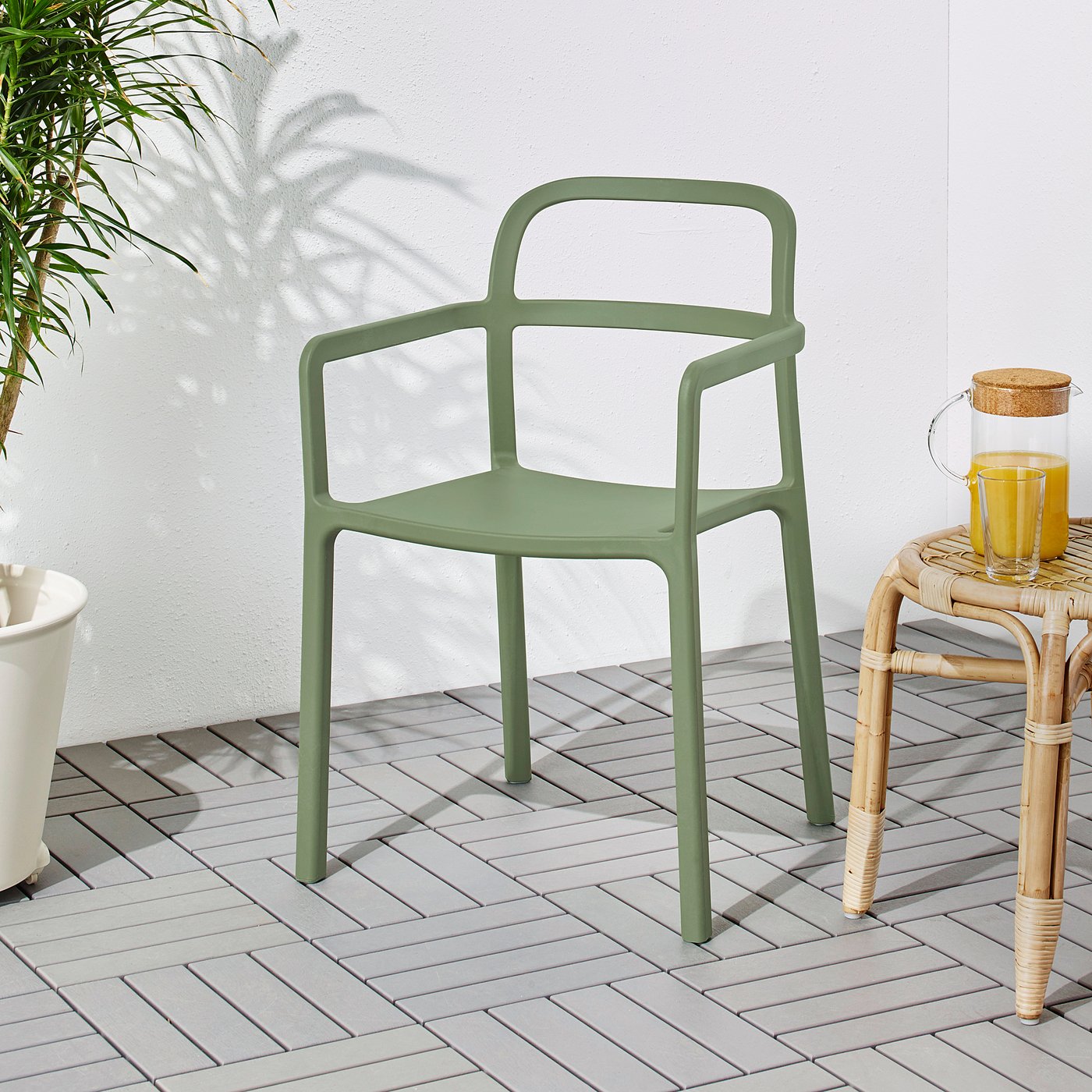YPPERLIG Sedia con braccioli interno/esterno, verde - IKEA Svizzera