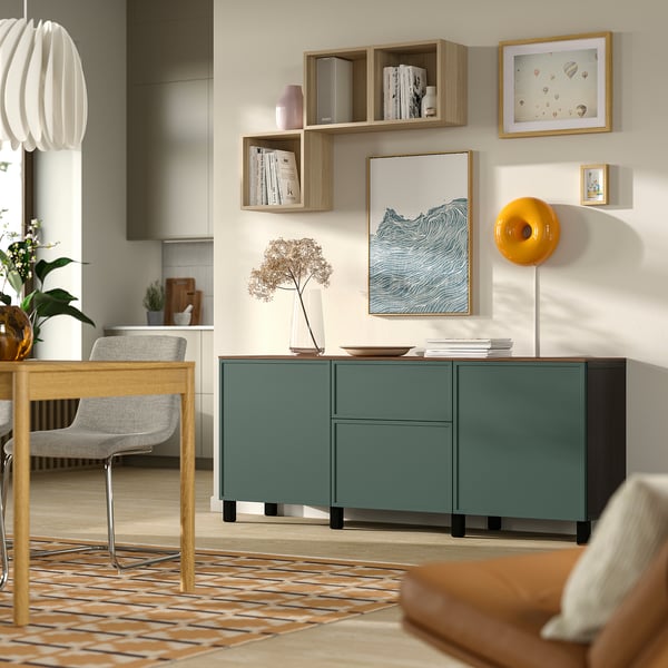 BESTÅ Buffet, negro Krukmakare/gris oscuro-verde efecto nogal, 180x42x75 cm