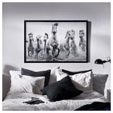 BJÖRKSTA Imagen con marco, Caballos en la orilla/negro, 118x78 cm