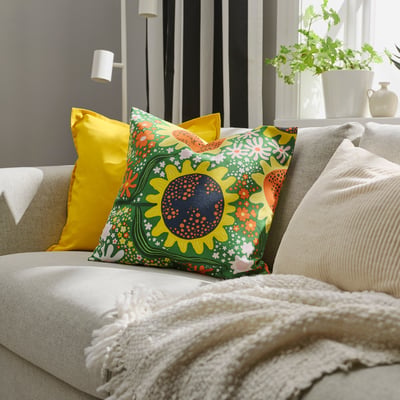 CAFEBITRÄDE Funda de cojín, verde multicolor/flores, 50x50 cm