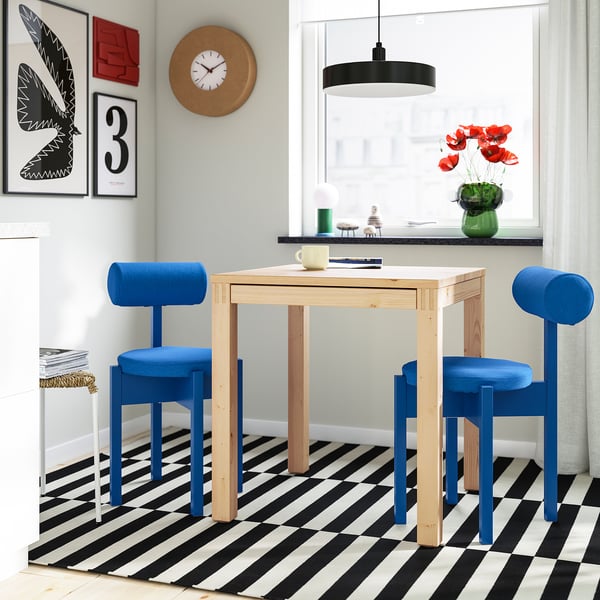 IKEA PS 2026 Juego de comedor 2 sillas, pino/Knäbäck calipso, 70x70 cm