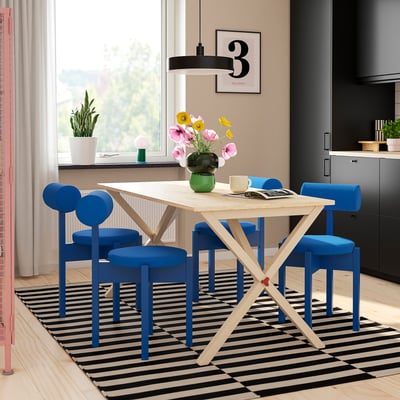 IKEA PS 2026 Juego de comedor con 4 sillas, pino/Knäbäck calipso, 156x75 cm