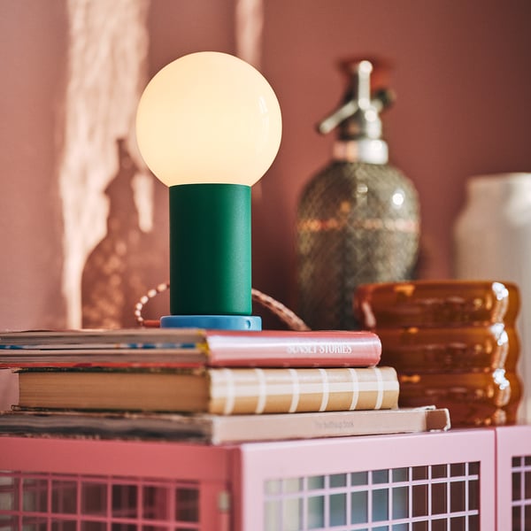 IKEA PS 2026 Lámpara LED portátil, a pilas regulación de intensidad luminosa/verde Rosado claro, 22 cm