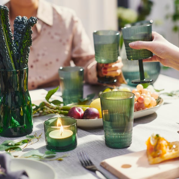 KALLSINNIG Vaso, plástico verde, 38 cl