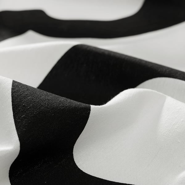 KLIPPBRÄCKA Tela precortada, blanco/negro, 150x300 cm