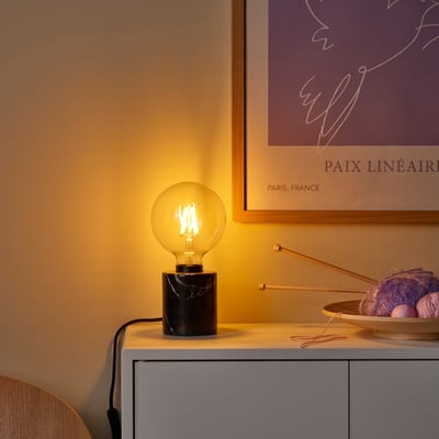 LUNNOM Ampolleta LED E27, 806 lúmenes, regulación de intensidad luminosa/forma de globo vidrio incoloro, 125 mm