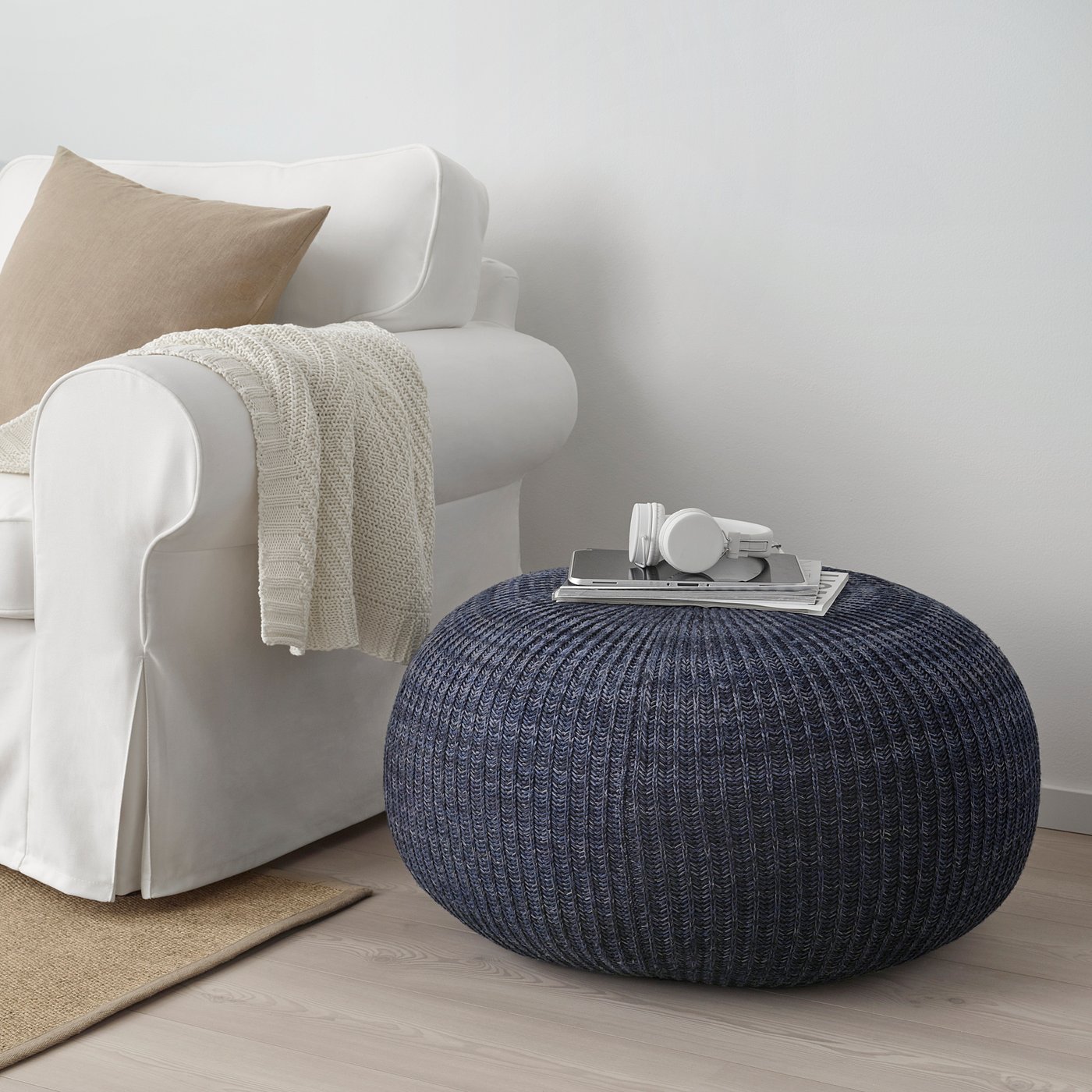 SANDARED Puff, azul oscuro, 71 cm - IKEA Chile