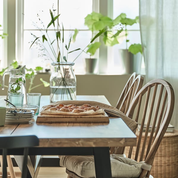 SKOGSTA Mesa de comedor, acacia/negro, 235x100 cm
