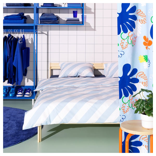 SLÖJSILJA Funda plumón con 2 fundas almohada, azul claro/blanco/raya, 240x220/50x60 cm