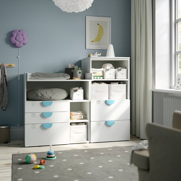 SMÅSTAD / PLATSA Mudador, blanco blanco/con estante, 150x79x123 cm
