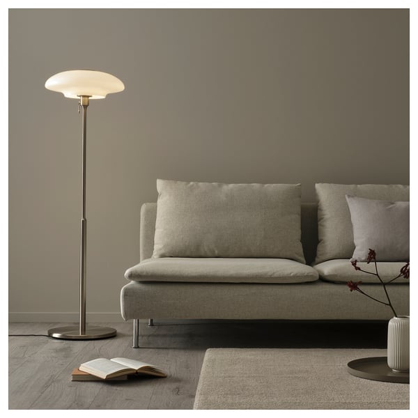 TÄLLBYN Lámpara de pie, niquelado/blanco vidrio, 135 cm