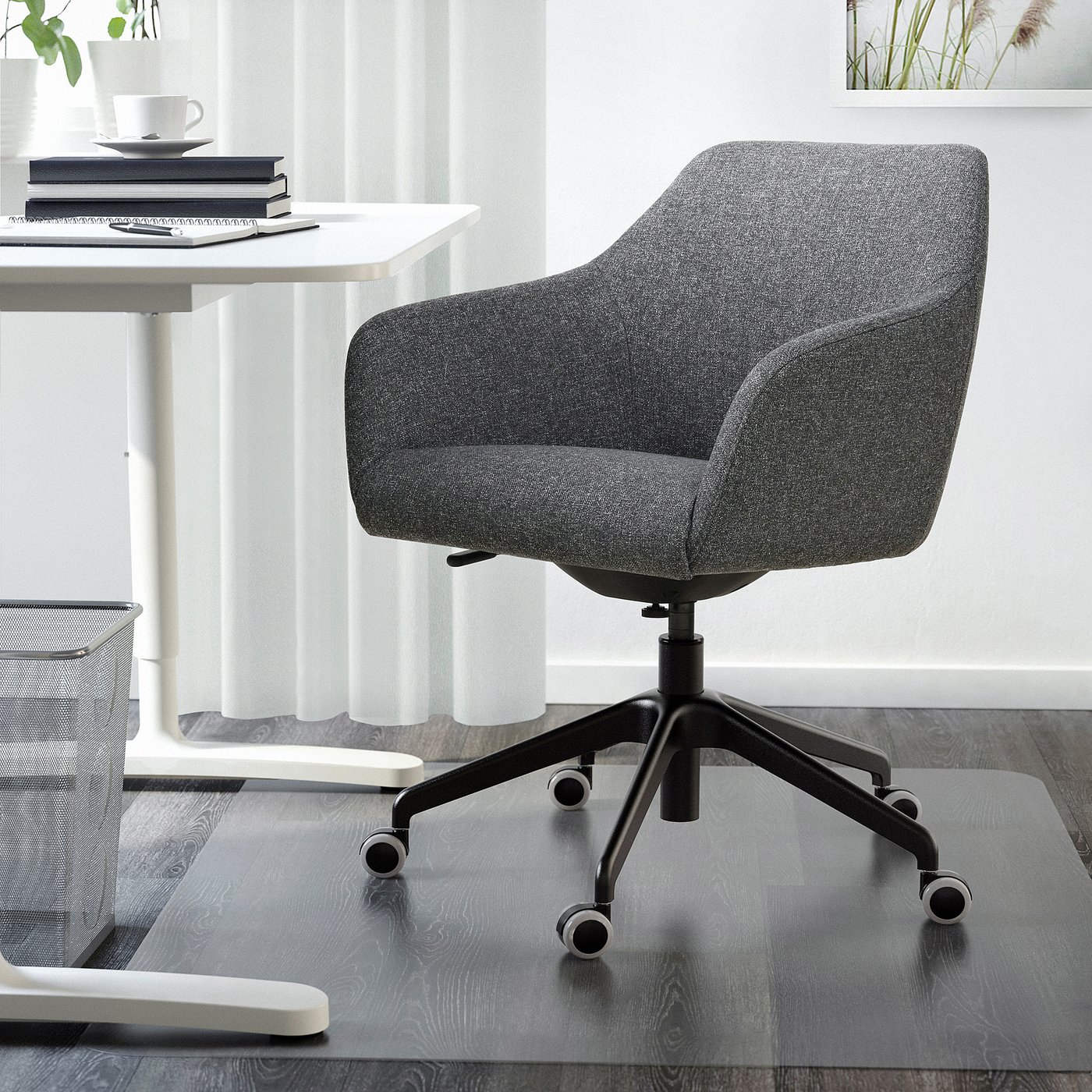 TOSSBERG / LÅNGFJÄLL Silla sala reuniones, Gunnared Gris oscuro