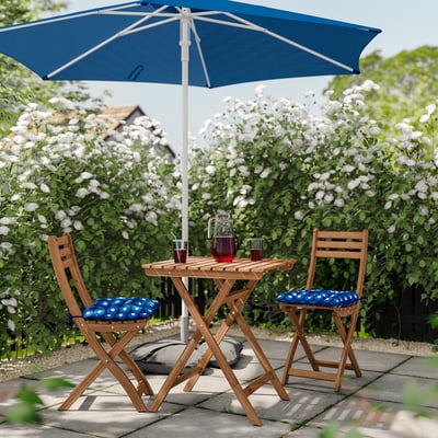 ASKHOLMEN Mesa con 2 sillas plegables, ext, plegable café oscuro/Klösan azul oscuro, 60x62 cm