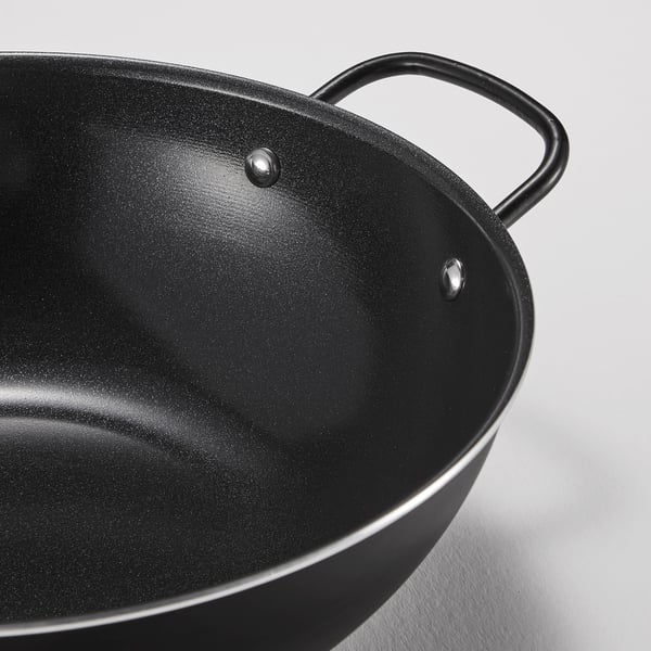 BLÅGYLTA Wok, revestimiento antiadherente/negro, 28 cm