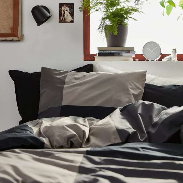 BRUNKRISSLA Funda plumón con 2 fundas almohada, negro, 240x220/50x60 cm