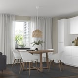 MÖRBYLÅNGA / GRÖNSTA Mesa y 4 sillas con reposabrazos, Chapa de roble tinturado café/blanco, 145 cm