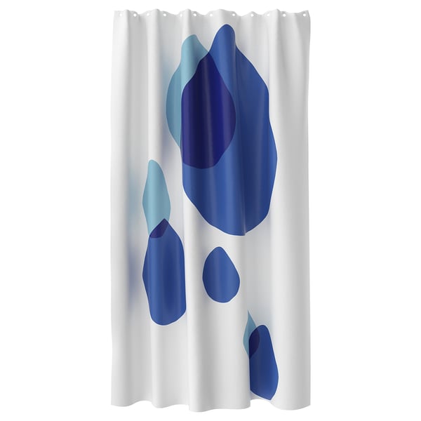 Sprchový závěs BERGVATTNET. Modré abstraktní kapky na bílé. Recyklovaný polyester.