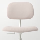 Ergonomická kancelářská židle s nastavitelnou výškou, polstrovaným sedákem a otočnou základnou. Vzorovaná tkanina v neutrálních tónech pro pohodlí a styl.