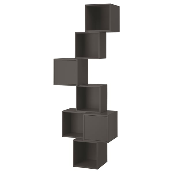 Černé modulární krychlové police, nástěnné, geometrický design pro skladování.