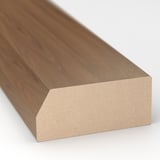 Elegantní, moderní dřevěné obložení; hladký, rovnoměrný povrch; bohatý, teplý tón.