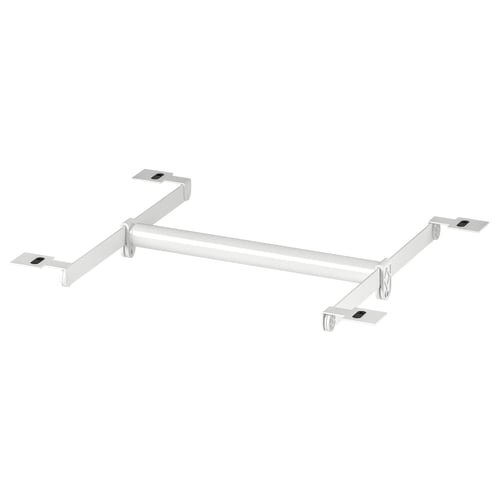 Bílá šatní tyč HJÄLPA s kovovými držáky pro uspořádání prostoru.