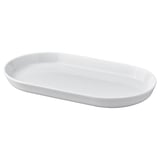 Bílý oválný keramický talíř z IKEA 365+, jednoduchý a odolný design.