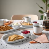 IKEA 365+ bílá porcelánová mísa; malý, zaoblený tvar, jednoduchý design; Dobře se hodí k ostatním pokrmům.