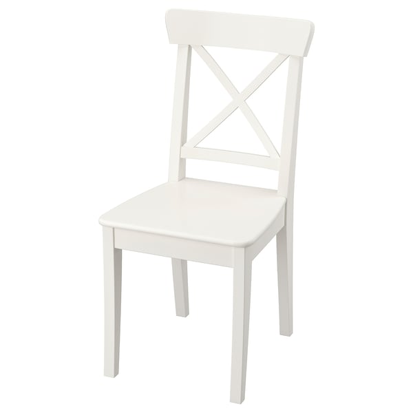 Bílá židle INGOLF, dřevo, jednoduchý design, čtyři nohy, opěrák s x vzorem.
