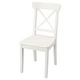 Bílá židle INGOLF, dřevo, jednoduchý design, čtyři nohy, opěrák s x vzorem.