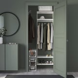 JONAXEL: kompaktní organizér do skříně, elegantní design v kovové bílé barvě, úhledně drží oblečení na malém prostoru, ideální pro úhledné ukládání.