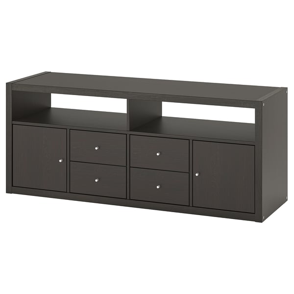 Černý televizní stolek IKEA KALLAX s otevřenými přihrádkami a zásuvkami pro ukládání.