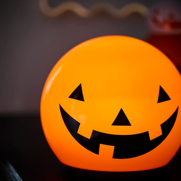 KUSTFYR LED stolní lampa, dýně oranžová