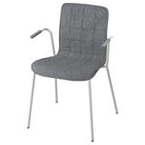 Šedá konferenční židle LÄKTARE s područkami. Jeho elegantní a moderní design zahrnuje sedák a opěradlo potažené látkou, podepřené kovovým rámem.
