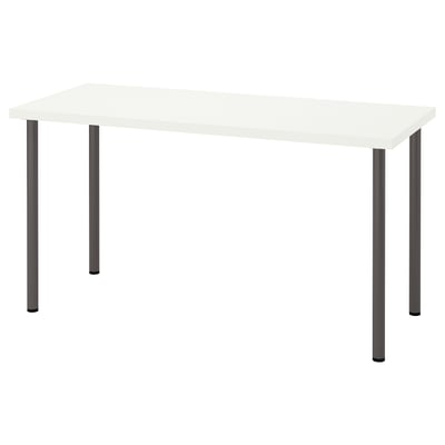 LAGKAPTEN, moderní psací stůl, bílá deska, černé nohy, obdélníkový tvar, minimalistický design.