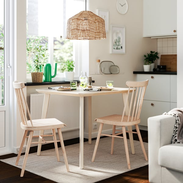 LISABO / HÖGVED Stůl a 2 židle, dýha jasan/bříza dýha, 88 cm