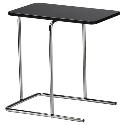 Elegantní černý odkládací stolek RIAN s chromovou ocelovou základnou, obdélníkovou deskou a moderním designem.