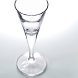 Čiré sklo zachytí sklo na hladkém povrchu, drobný a elegantní design.