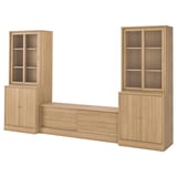 Televizní jednotka a skříně TONSTAD - klasický design se setkává s moderním designem se skleněnými dveřmi.