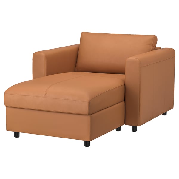 Oranžové rozkládací křeslo, VIMLE, s úložnou podnožkou, kožené čalounění, moderní design.